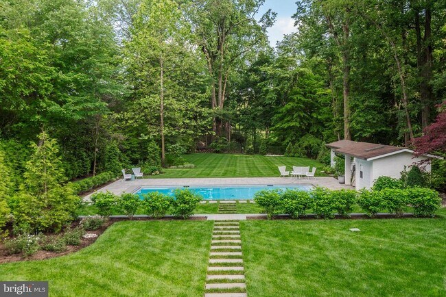 Building Photo - 5600 Brite Dr