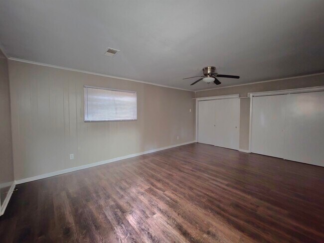 Building Photo - 1706 Echles St