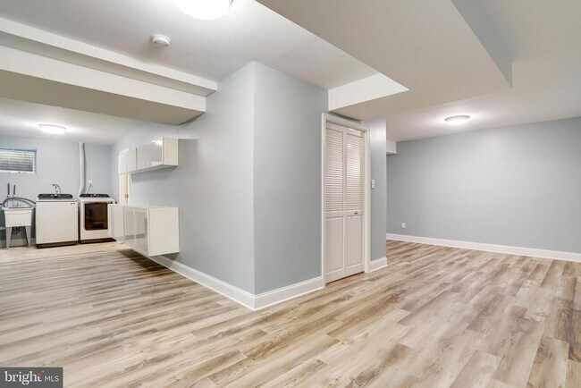 Building Photo - 6820 Wheatley Ct