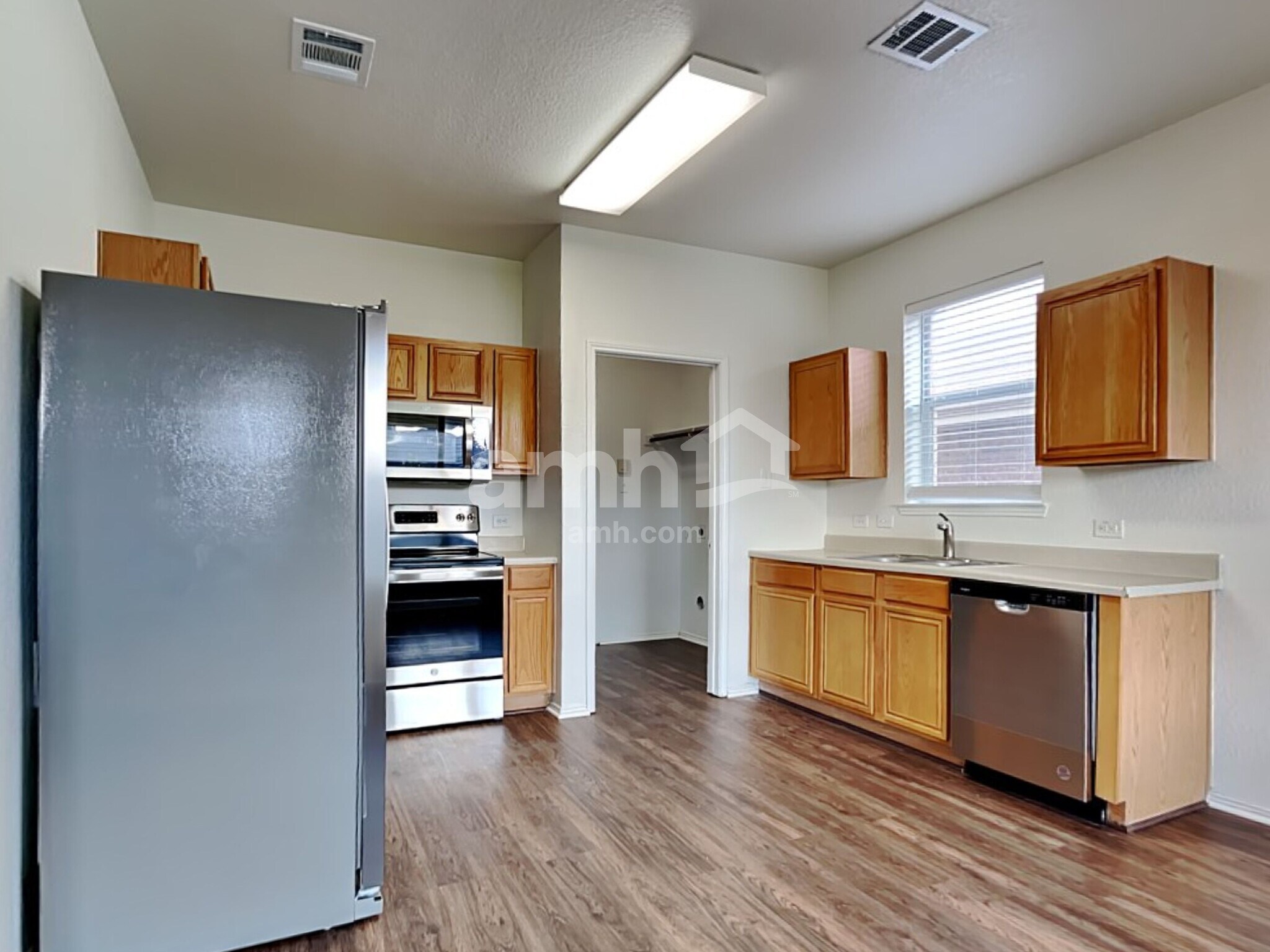 Building Photo - 11741 Cottontail Dr