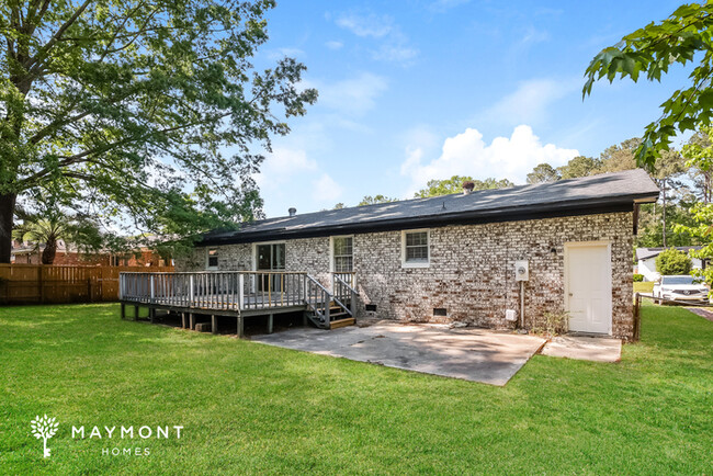 Building Photo - Charming 3-Bedroom Home