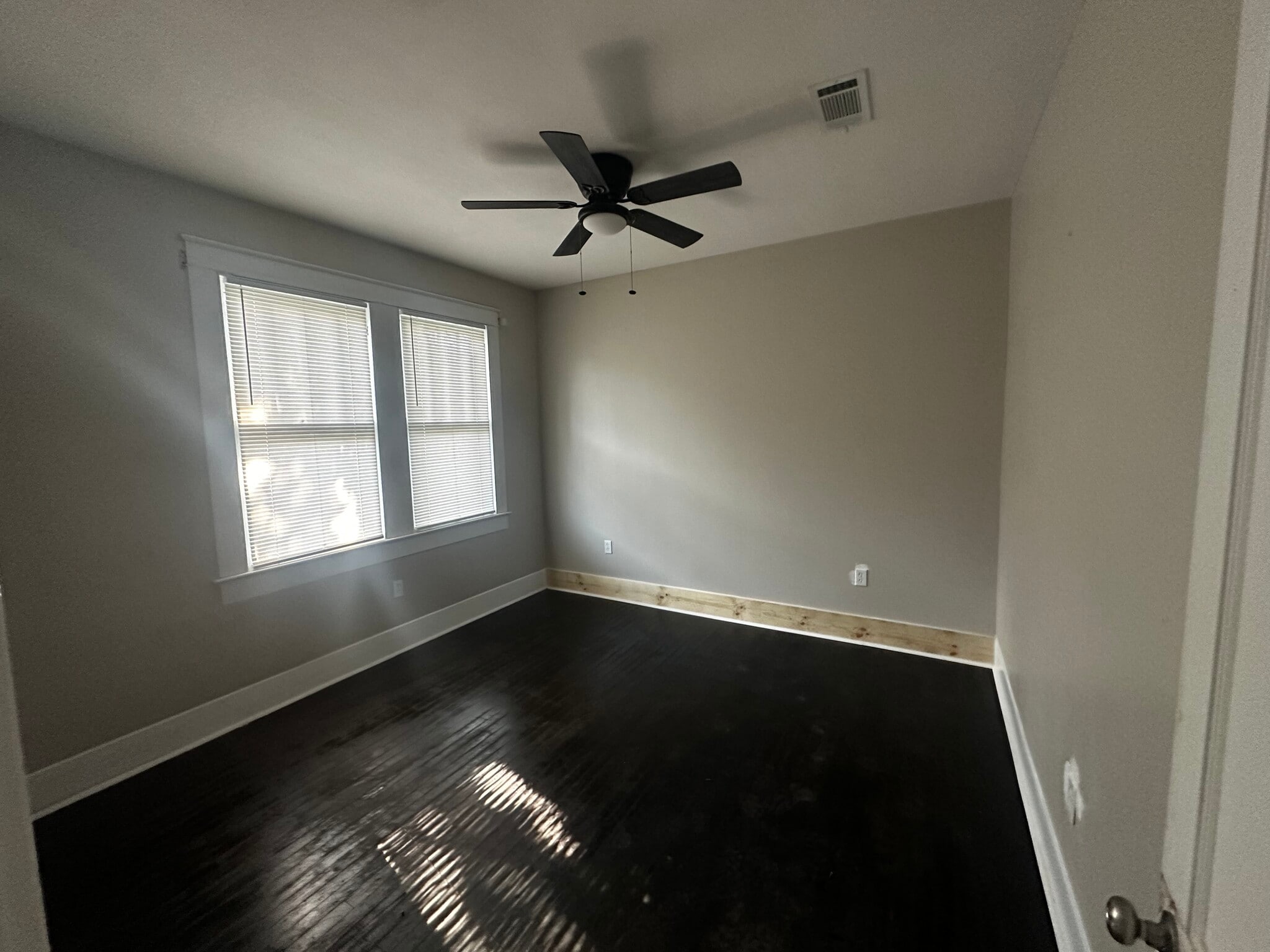 Building Photo - 1515 Olive St
