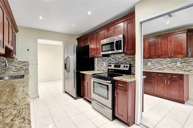 Building Photo - 2215 NW 45th Ave