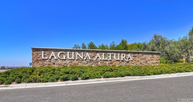 Building Photo - A One-of-A-Kind Private Retreat!