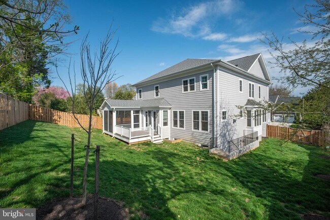 Building Photo - 6203 Mori St