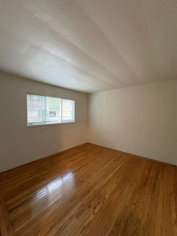 Building Photo - 16 Pacheco St