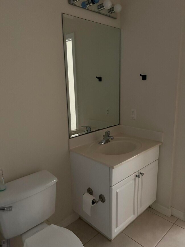 Building Photo - 26 Royal Palm Way