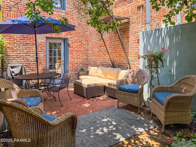 Building Photo - 109 French St