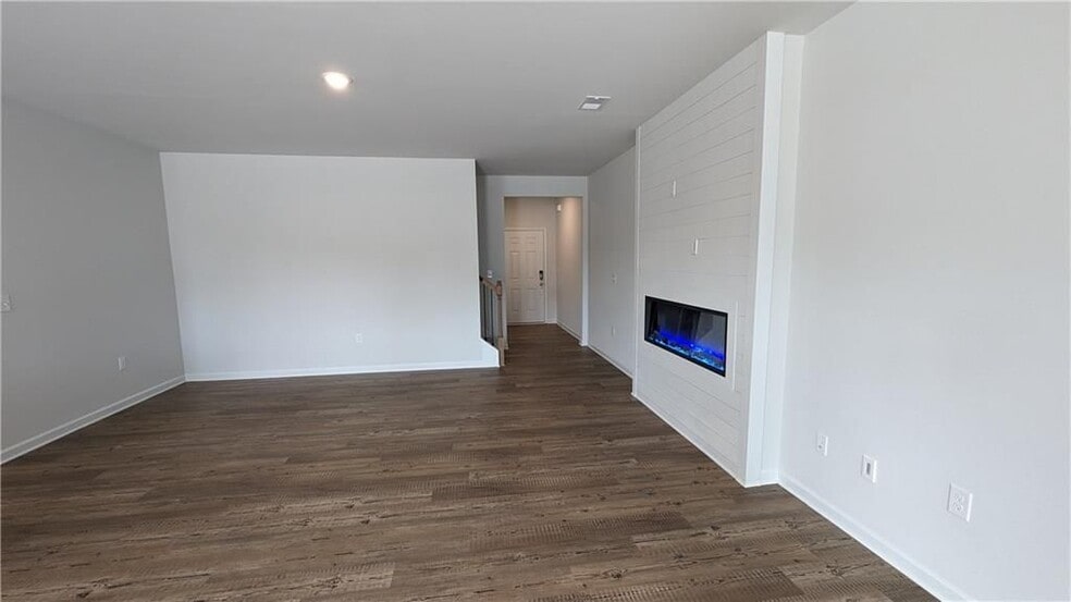 Building Photo - 840 Pt Pl Dr