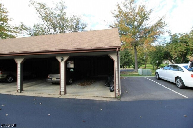 Building Photo - 3C John Adams Ct