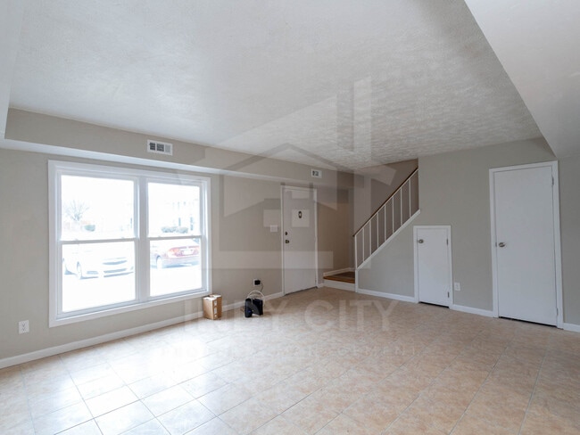 Building Photo - 3281 Ashley Ln