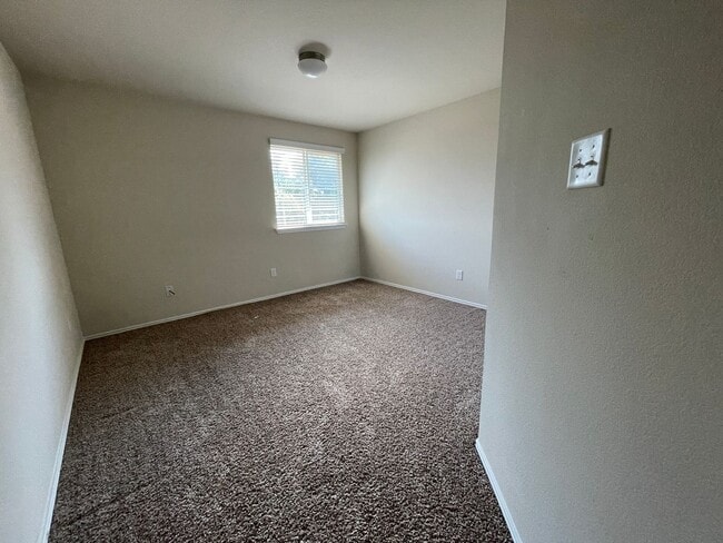 Building Photo - 9514 Fratelli Court