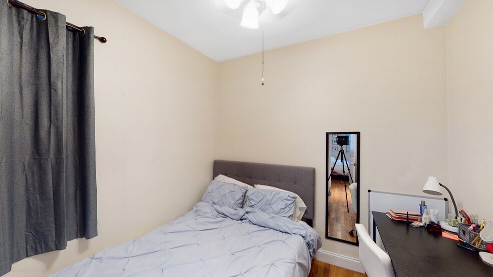 Building Photo - 91 Prince St