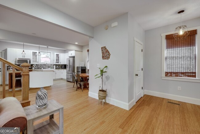 Building Photo - 139 Hillside St