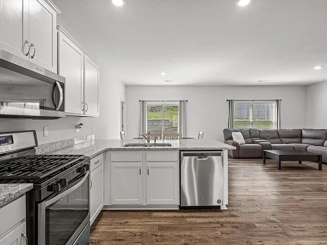 Building Photo - 15 Trevor Cv