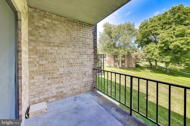 Building Photo - 6027 Majors Ln