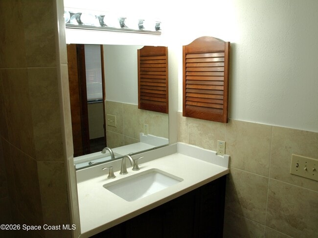 Building Photo - 9012 Scarsdale Ct