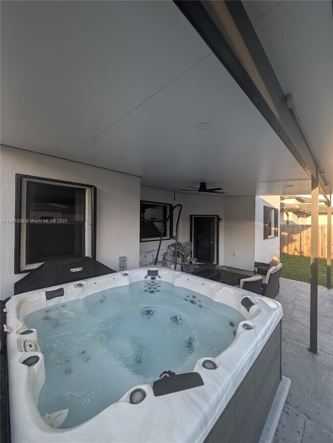 Building Photo - 13408 SW 284th Terrace