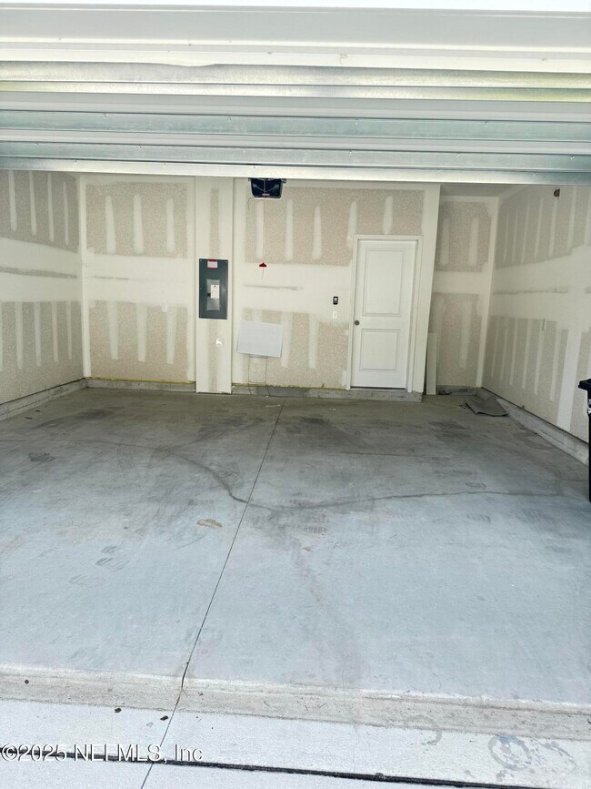 Building Photo - 13505 UTE
