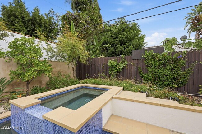 Building Photo - 732 N Alta Vista Blvd