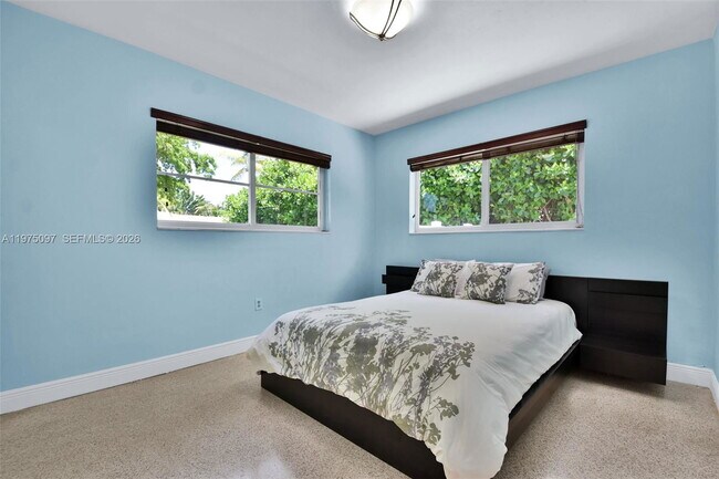 Building Photo - Northeast 11th Avenue, Miami Shores, FL 33138 - 3 BR 2 BA single-family home