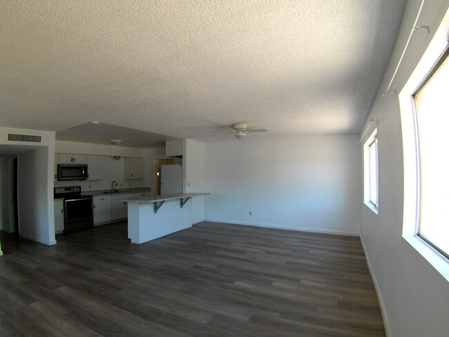 Building Photo - 1195 Baseline Rd