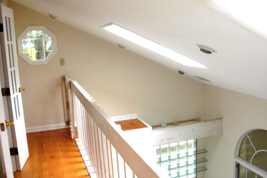 Second Floor Balcony II - 110 N Tampania Ave