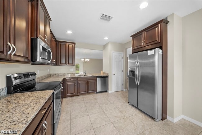 Building Photo - 3278 Birchin Ln