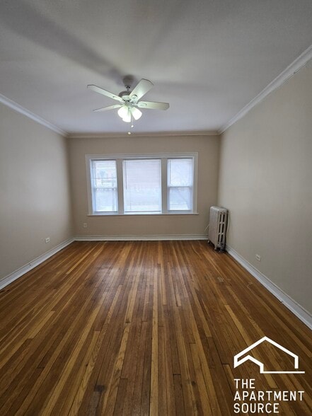 Primary Photo - 7757 N Sheridan Rd