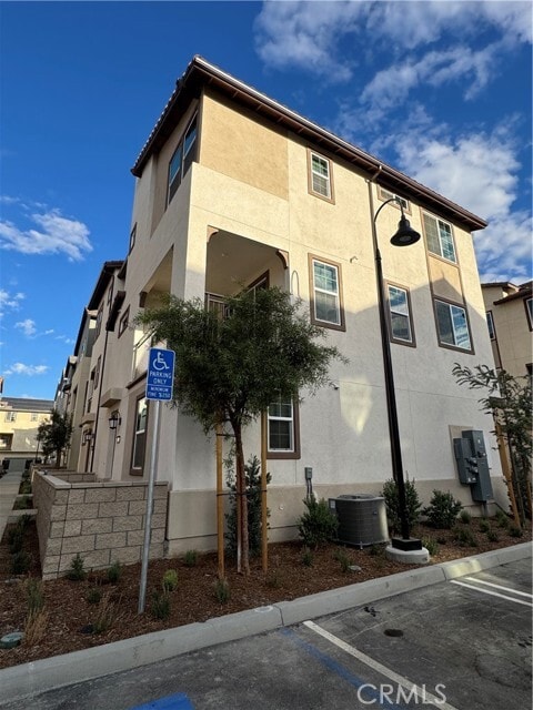 Building Photo - 12788 Bolsa Dr