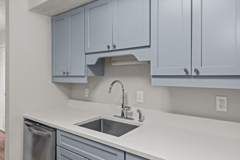 Building Photo - 1607 Redbird Cove