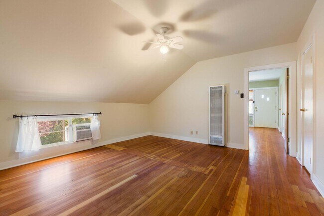 Building Photo - 1119 Tijeras Ave NW