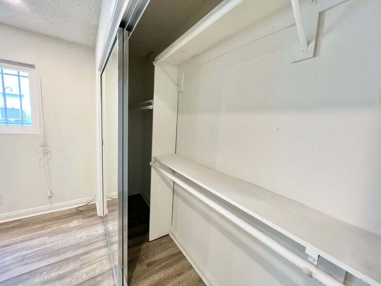 Building Photo - 3601 Keystone Av