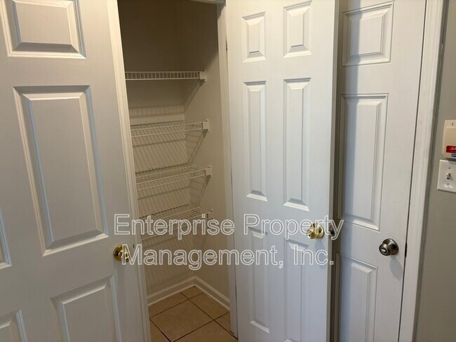 Building Photo - 11556 Milton Meadows Dr