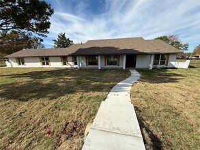 Building Photo - 6 Northridge Ln