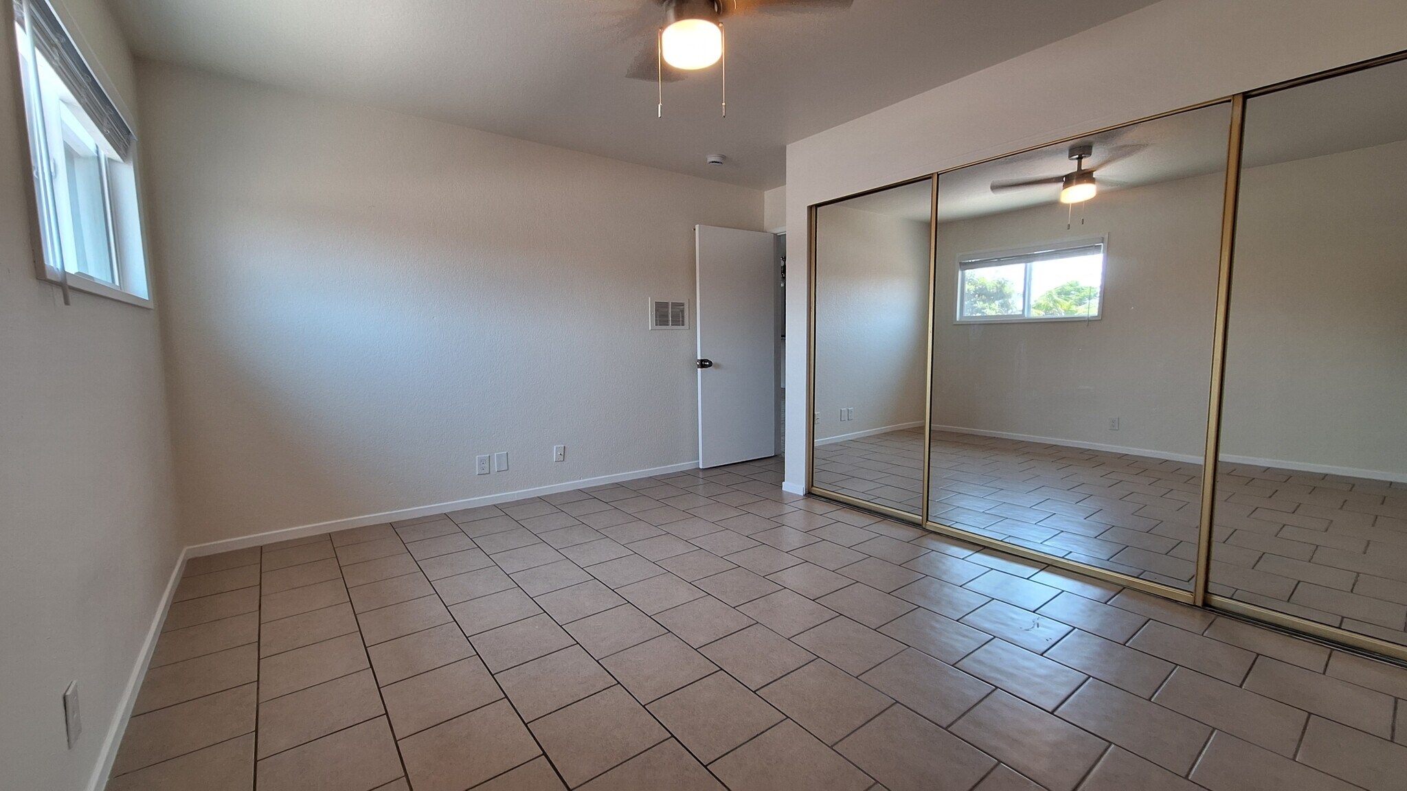 Building Photo - 13230 Cordary Ave