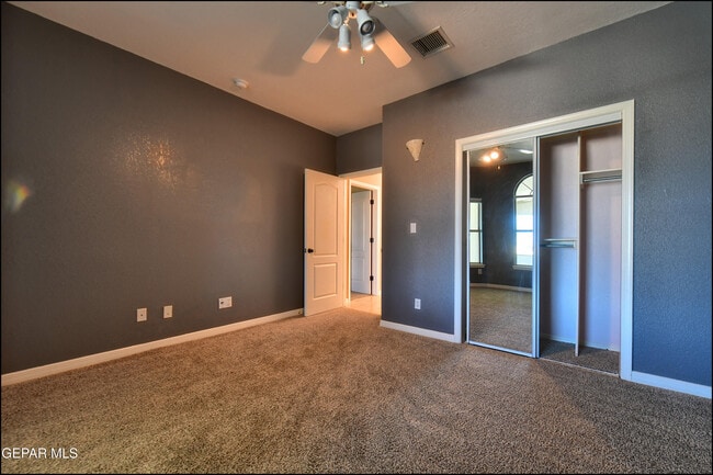 Building Photo - 6123 La Posta Dr