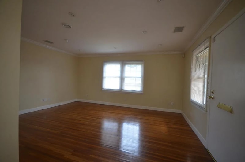 Building Photo - 6409 W 86th Pl