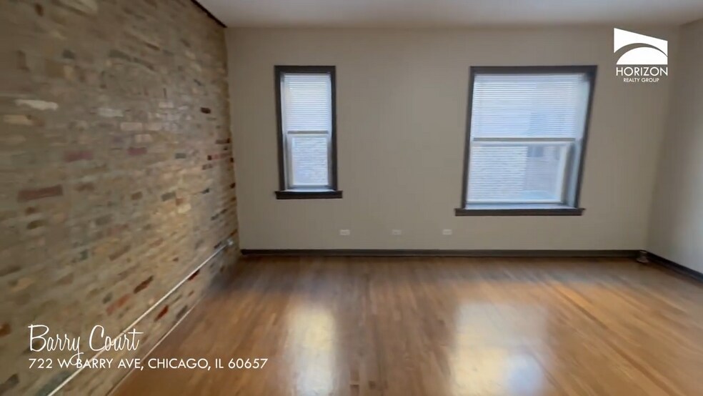 Building Photo - 728 W Barry Ave