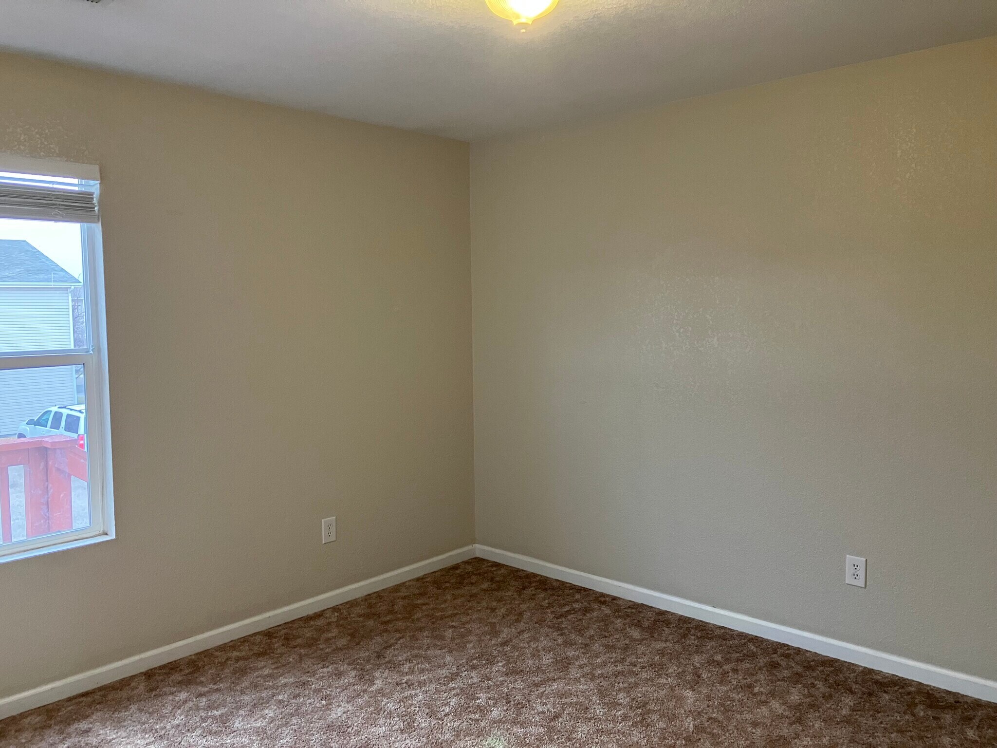 Photos are representative of available unit - 1709 Edgewater Ave