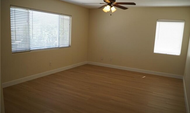 Building Photo - 7216 Ophelia Ct