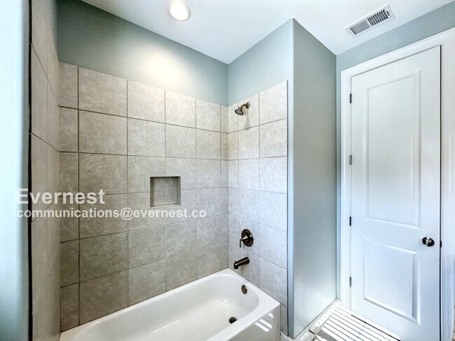 Building Photo - 5363 Kensington Creek Dr