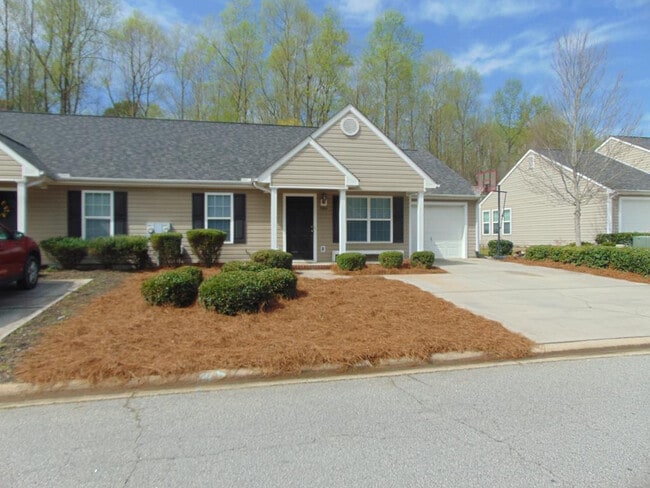 Primary Photo - 1204 Bison Way