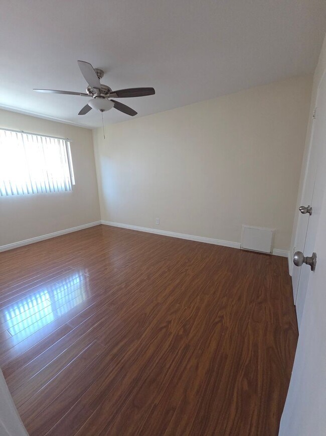 Interior Photo - #293