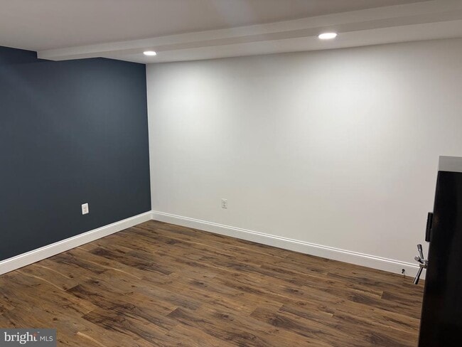 Building Photo - 1806 Johnson Rd