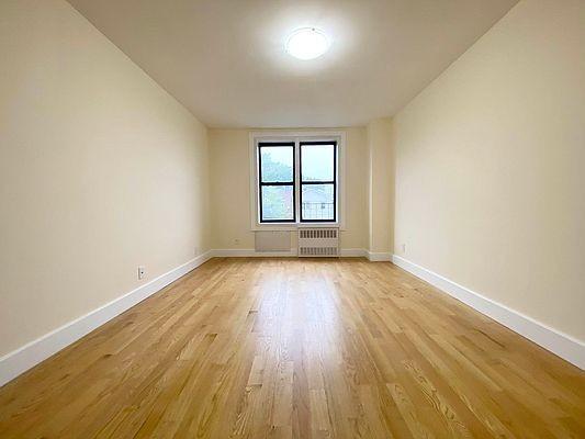 Building Photo - 3 bedroom in Bronx NY 10463