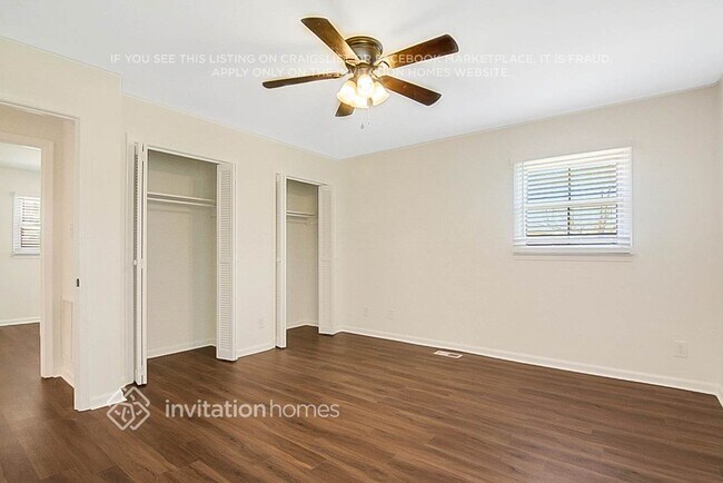 Building Photo - 232 Sandlewood Dr