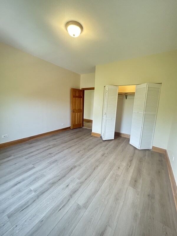 Building Photo - 4518 S Vincennes Ave