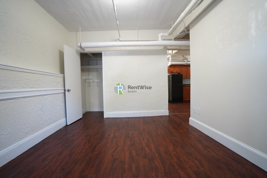 Building Photo - 1193 Boylston St