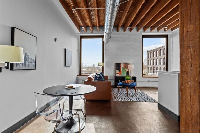 Building Photo - 701 N 1st St